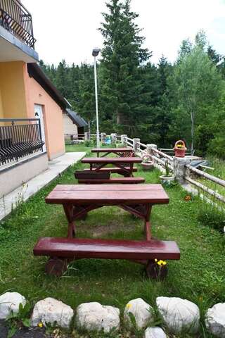 Отель Hotel Pavlović Жабляк Апартаменты с 1 спальней (для 2 взрослых)-1